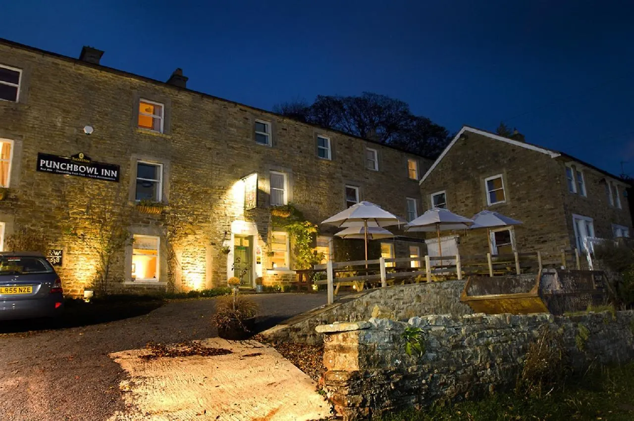 The Punch Bowl Inn ile iletişim